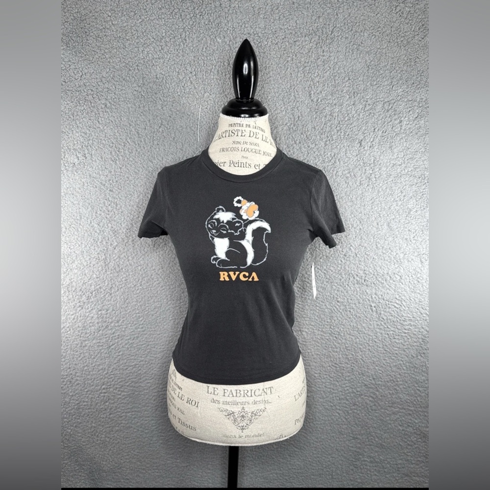 Rvca Women 411 Short Sleeve Skunk Graphic Crewneck TShirt Washed Black Sz S NWT